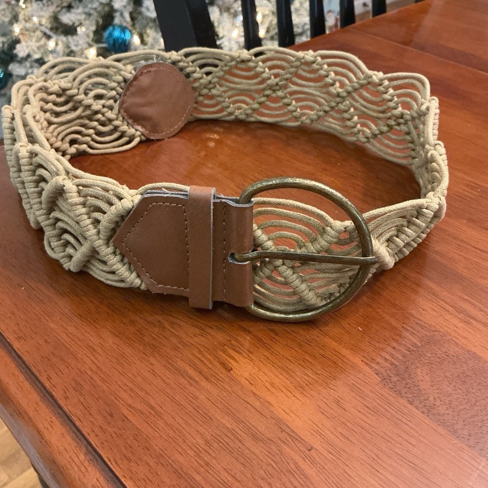Macramé belt size small brass buckle 40 inches long 2 inches wide Size 9